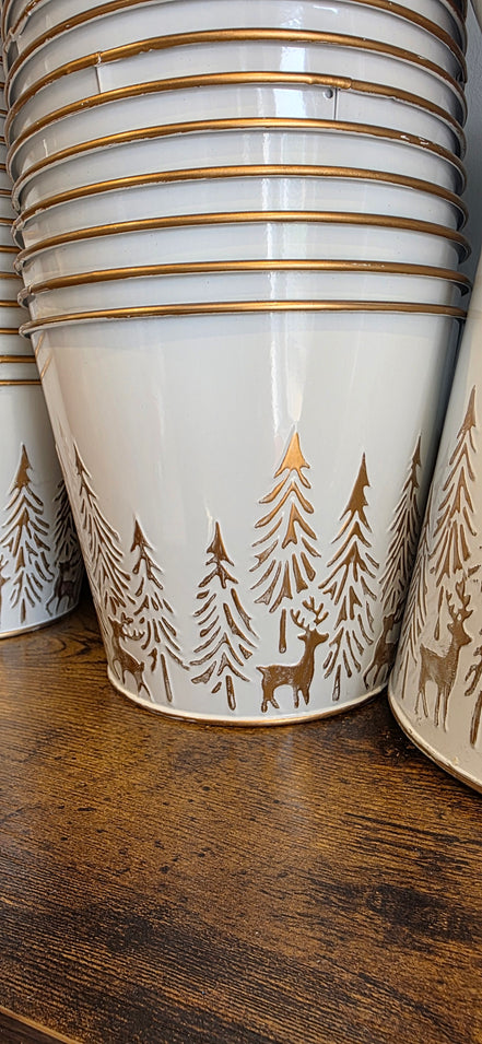 White Embossed Large Pot