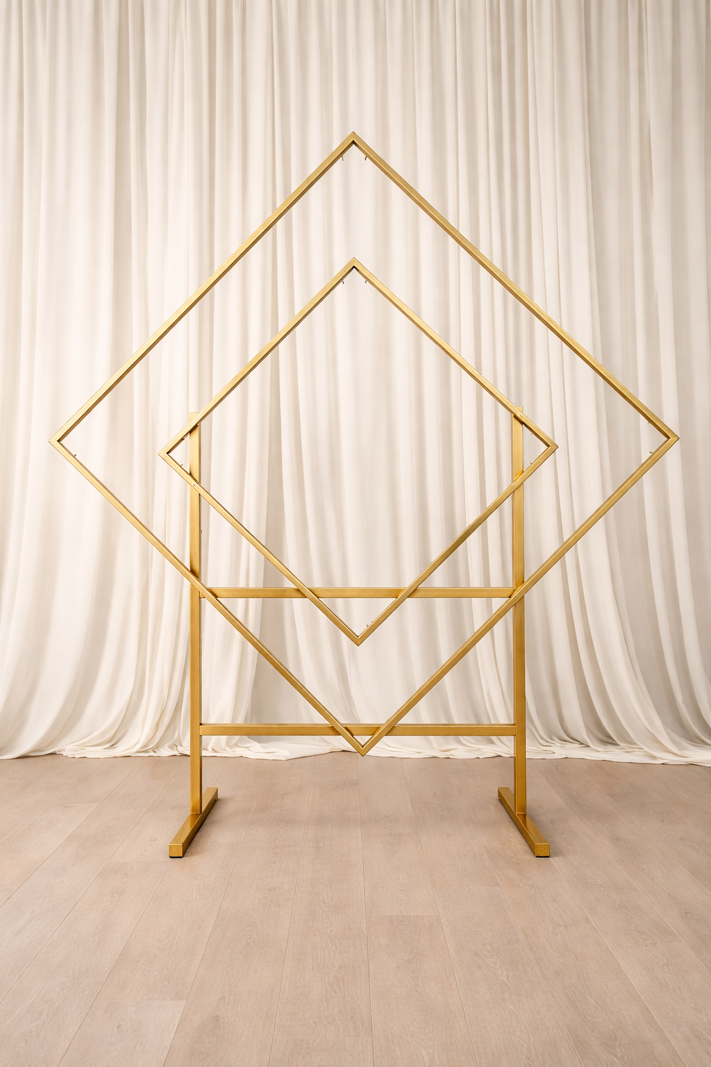 Geometric Stand