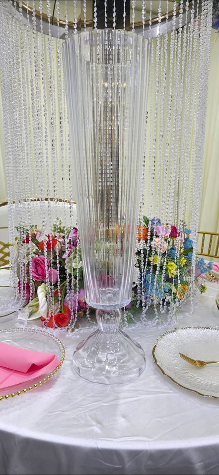 Ribbed Trumpet Pedestal Vase
