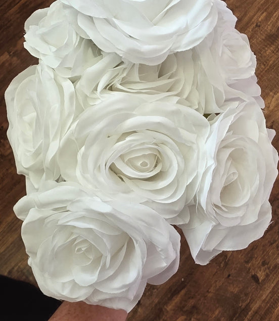 Rose Bunch - White Large with Sepal