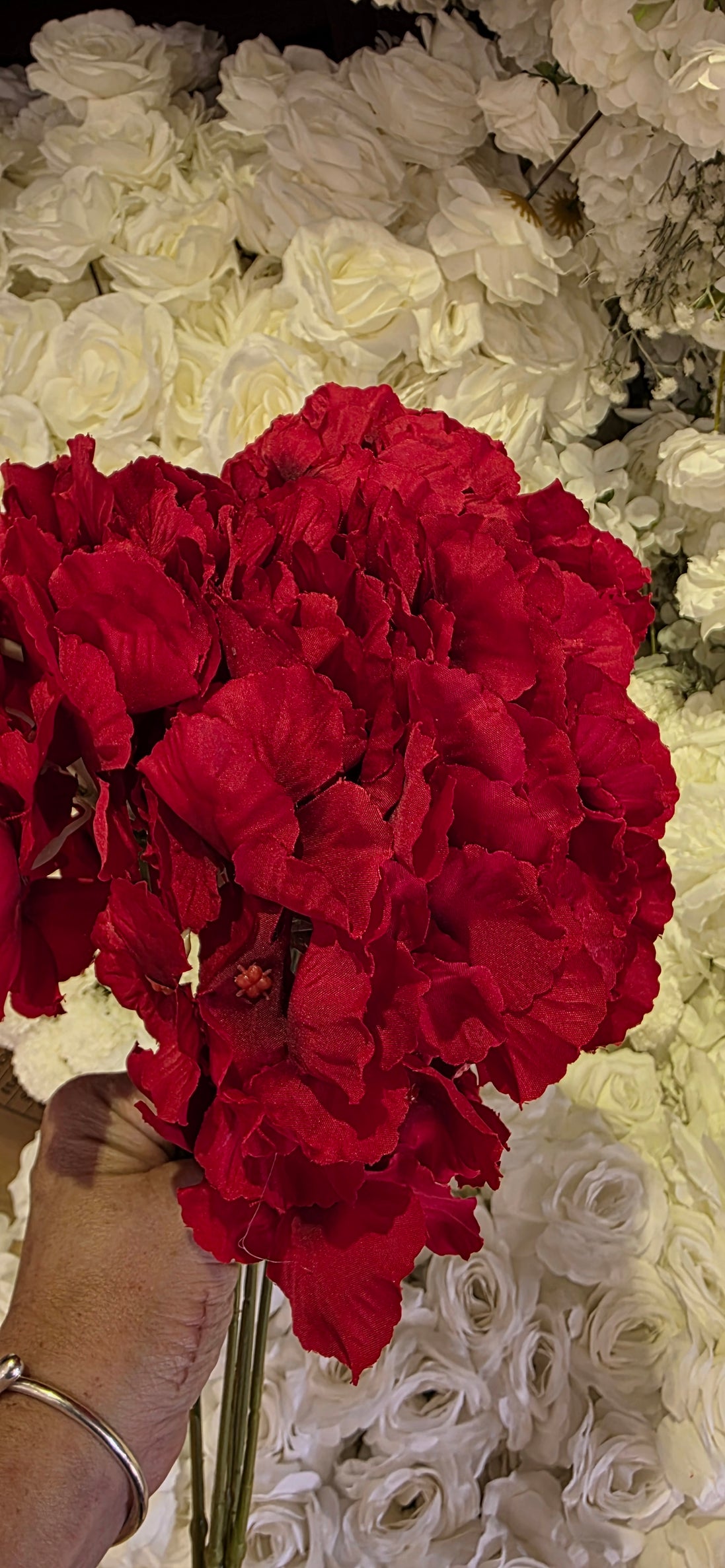 Hydrangea Bunch Red