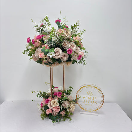 Caitlin Cake Table Florals