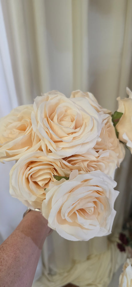 Rose Bunch - Deep Cream