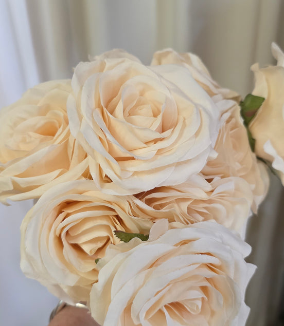 Rose Bunch - Deep Cream