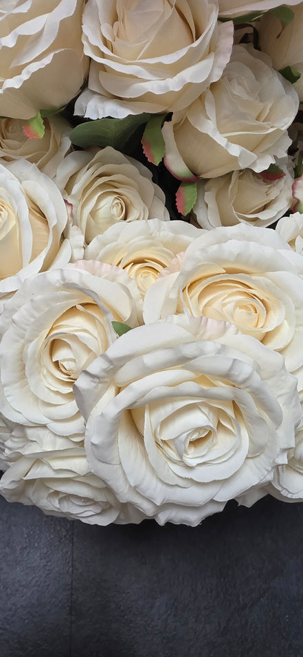 Rose Bunch - Cream Natural